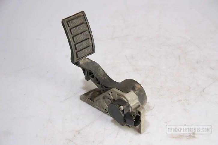 Volvo Electrical System Gaspedaal Volvo FH, Auto-onderdelen, Vrachtwagen-onderdelen, Volvo, Dashboard en Schakelaars, Gebruikt