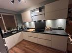 Moderne hoogglans hoekkeuken met kastenwand + dubbele oven, Huis en Inrichting, Keuken | Complete keukens, Ophalen, Gebruikt, U-keuken