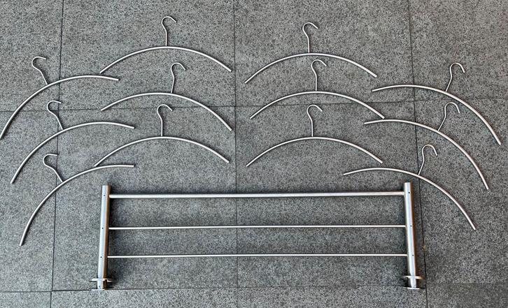 Stalen kapstok, Intersteel, incl kleerhangers, Huis en Inrichting, Woonaccessoires | Kapstokken, Zo goed als nieuw, Wandkapstok