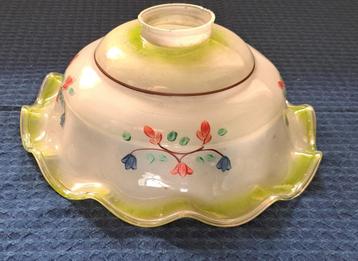 Antiek glazen opaline lampenkap glas gegolfde rand bloemen beschikbaar voor biedingen