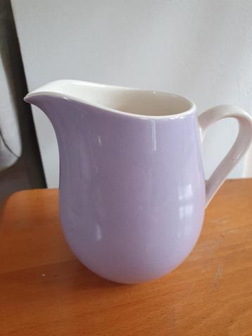 Vintage Villeroy & Boch pastel melkkannetje lila beschikbaar voor biedingen