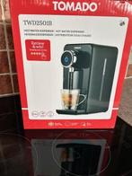 Heetwater machine Tomado 2,5 liter 2600watt zwart, 2 liter of meer, Ophalen of Verzenden, Nieuw