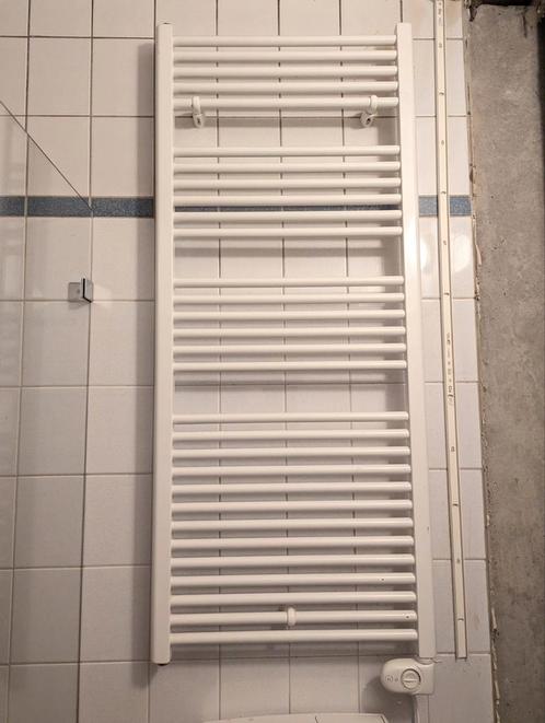 Elektrische handdoek radiator 1000w, beschadigd, TEAB, Doe-het-zelf en Verbouw, Verwarming en Radiatoren, Gebruikt, Radiator, 800 watt of meer