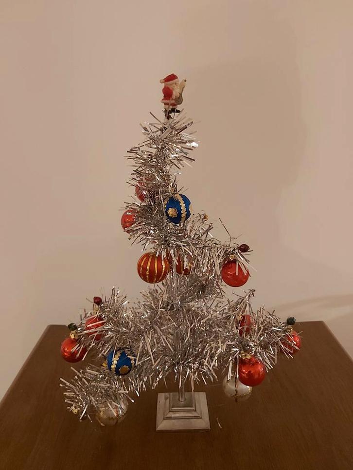 Vintage Japans aluminium kerstboompje 1960s!, Diversen, Kerst, Zo goed als nieuw, Ophalen of Verzenden