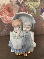 Schattig vintage PMI Porzellan Beeldje - Jongen en Meisje, Ophalen of Verzenden, Zo goed als nieuw, Mens