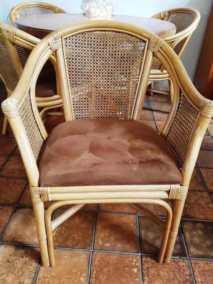 Eetkamerstoelen, 4 stuks, Huis en Inrichting, Stoelen, Zo goed als nieuw, Vier, Hout, Riet of Rotan, Stof, Bruin, Ophalen