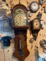 Antieke Friese Staartklok Notenhout, Antiek en Kunst, Ophalen of Verzenden