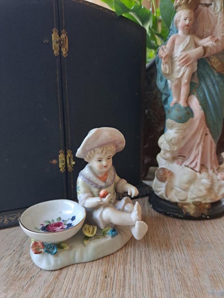 Antiek Duits Porseleinen Beeldje uit Rudolstedt., Antiek en Kunst, Antiek | Porselein, Ophalen of Verzenden