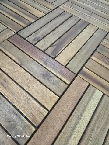 30x30 houten vlonders beschikbaar voor biedingen