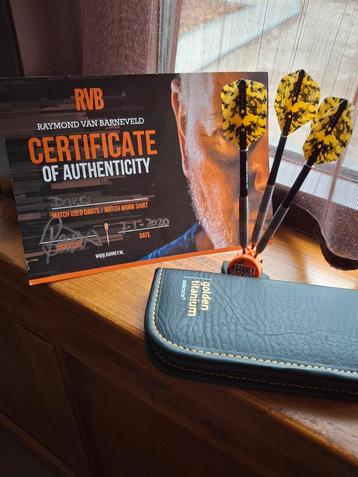 Raymond van Barneveld Match Used Darts beschikbaar voor biedingen