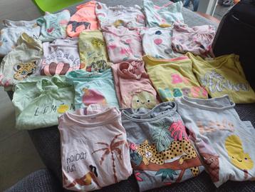 Meisjes tshirt pakket 122-128 beschikbaar voor biedingen