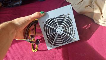 Power supply / voeding pc 600 watt beschikbaar voor biedingen
