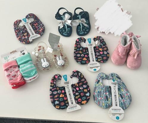 Leuke schoentjes vingino antislip nijntje maat 18 19 20 22, Kinderen en Baby's, Babykleding | Schoentjes en Sokjes, Zo goed als nieuw