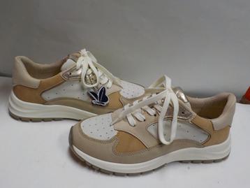 Caprice sneakers beige tinten maat 38 beschikbaar voor biedingen