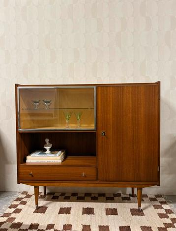 Vintage wandkast met glas highboard retro teak fineer beschikbaar voor biedingen