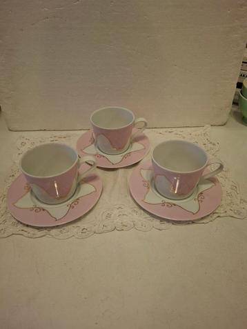 Wawel Poland - 3 mooie pastel roze kop en schotels beschikbaar voor biedingen