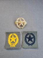 Pinspeld en patches schutter 1ste klasse Lichte mitrailleur, Ophalen of Verzenden, Landmacht, Nederland, Embleem of Badge