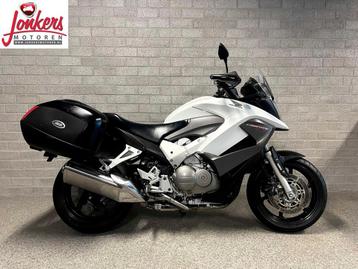 HONDA VFR 800 X CROSSRUNNER ABS	 (bj 2012) beschikbaar voor biedingen