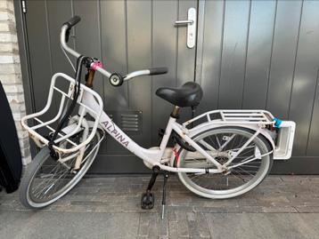Gratis Kinderfiets 22 in – Niet Mooi Wel te Gebruiken!  beschikbaar voor biedingen