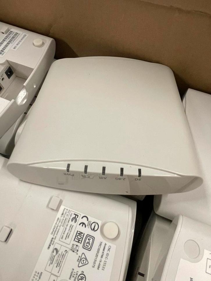 Ruckus ZoneFlex R310 Access Points, Computers en Software, Accesspoints, Gebruikt, Ophalen of Verzenden