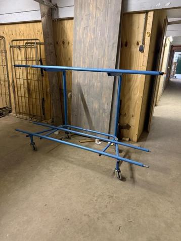 Meubelkar/Bankstellenkar Bankstelwagen met twee etages. De b beschikbaar voor biedingen