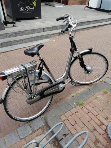 Gazelle elektrische fiets en Giant.  beschikbaar voor biedingen
