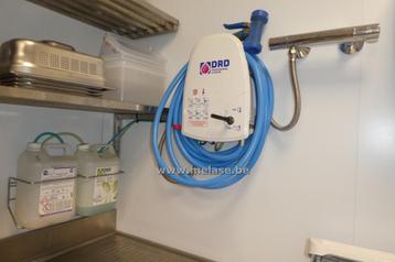 Prowash Desinfectiesysteem + rvs rekjes voor de kannen beschikbaar voor biedingen