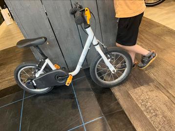 B’twin kinderfiets 14 inch. beschikbaar voor biedingen