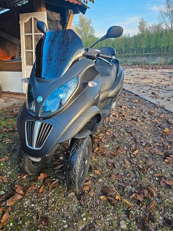Piaggio MP3 250 ie Driewieler - Matzwart   beschikbaar voor biedingen