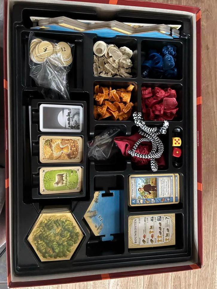 Catan Big Box - Compleet!, Hobby en Vrije tijd, Gezelschapsspellen | Bordspellen, Zo goed als nieuw, Drie of vier spelers, Ophalen of Verzenden