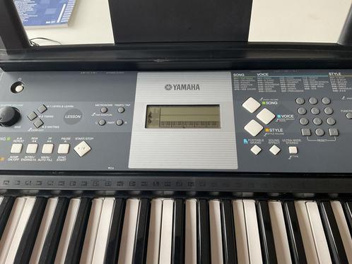 YAMAHA keyboard YPT-230 compl.m.standaard, hoes en adaptor, Muziek en Instrumenten, Keyboards, Zo goed als nieuw, 61 toetsen, Yamaha