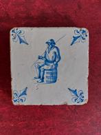 17e eeuwse tegel dubbel wit Amsterdamsfabrikaat gave tegel, Antiek en Kunst, Ophalen of Verzenden