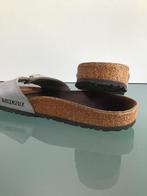GRATIS VERZENDEN | BIRKENSTOCK zilveren slippers 38, Kleding | Dames, Schoenen, Slippers, Overige kleuren, Verzenden, Zo goed als nieuw
