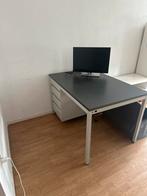 Robuust IJzeren Bureau, Ophalen of Verzenden, Zo goed als nieuw, Bureau