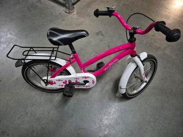 Te koop 16 inch Corvino meisjesfiets

 beschikbaar voor biedingen