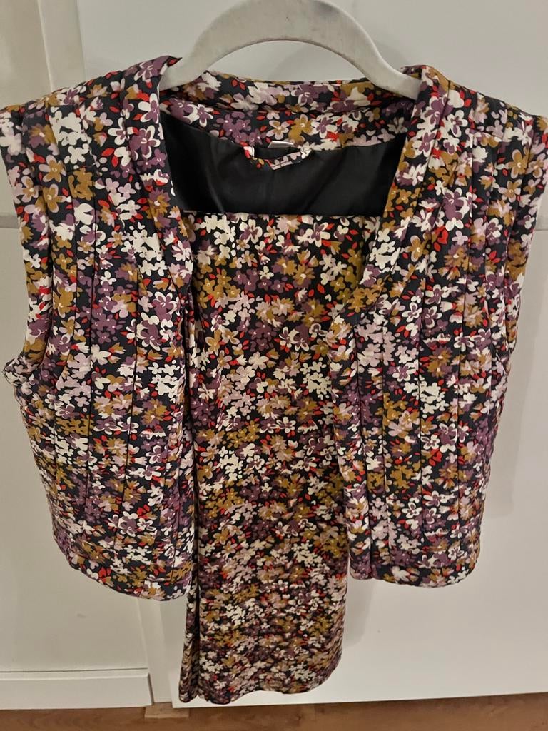 Bloemen pak gilet 146/152 broek 164, Ophalen of Verzenden, Zo goed als nieuw, Meisje
