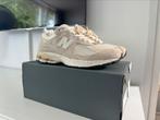 New Balance 2002R Off White 42,5, Kleding | Heren, Schoenen, Ophalen of Verzenden, Zo goed als nieuw
