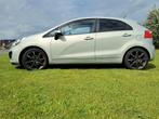 Kia Rio, Auto's, Kia, Stof, 4 cilinders, USB, Beige