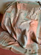 Mooie wollen deken.1.75 x 2.30, Huis en Inrichting, Woonaccessoires | Plaids en Woondekens, Ophalen of Verzenden, Zo goed als nieuw