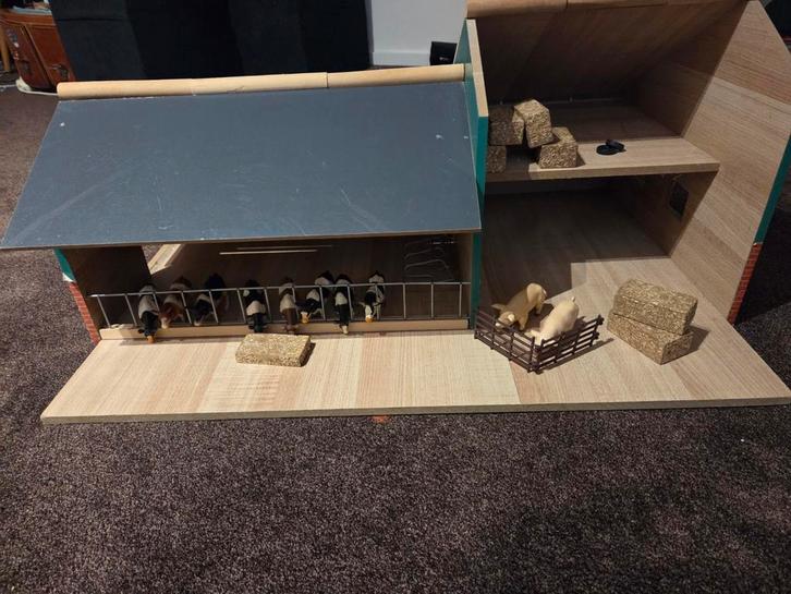 Houten boerderij met sleufsilo en schuur, Kinderen en Baby's, Speelgoed | Poppenhuizen, Gebruikt, Poppenhuis, Ophalen of Verzenden