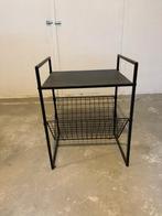 Krantentafel, Huis en Inrichting, Ophalen, Overige materialen, Minder dan 55 cm, Zo goed als nieuw
