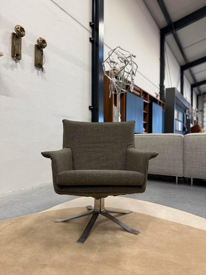 Nieuw Design on Stock Djenne fauteuil stof groen Stoel, Huis en Inrichting, Fauteuils, Nieuw, Stof, 75 tot 100 cm, Ophalen of Verzenden