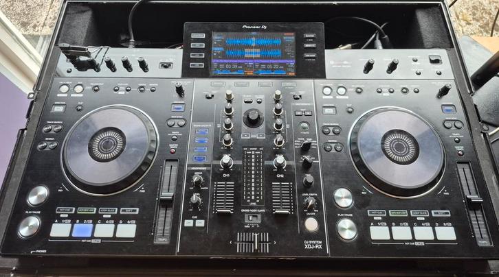 Pioneer XDJ RX + Flightcase + decksaver + standaard, Muziek en Instrumenten, Dj-sets en Draaitafels, Zo goed als nieuw, Dj-set