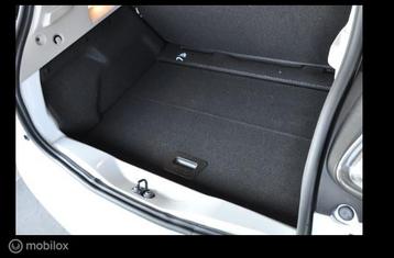 Kofferbak rubber origineel Renault Zoe ('13-'24) 8201721942 beschikbaar voor biedingen