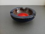 Vintage asbak oranje blauw jaren 70, Antiek en Kunst, Antiek | Keramiek en Aardewerk, Ophalen of Verzenden