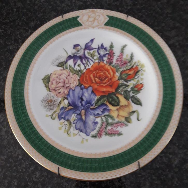 Herdenkingsbord Bloemen voor Hare Majesteit, Beatrix 50 jaar, Verzamelen, Koninklijk Huis en Royalty, Zo goed als nieuw, Servies