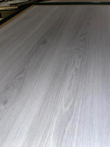 Laminaat pvc beschikbaar voor biedingen