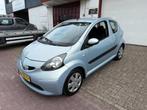 Toyota Aygo 1.0-12V|BLUE EDITION| NIEUW APK |NIEUWE BANDEN|G, Auto's, Toyota, Voorwielaandrijving, Gebruikt, Zwart, Origineel Nederlands