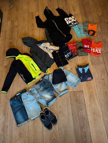 Kinderkleding maat 134/140 beschikbaar voor biedingen