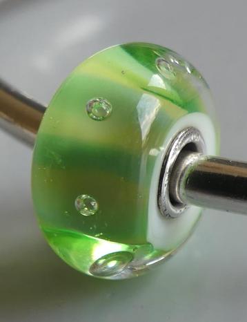 Trollbeads GROENE STREEP MET BELLETJES beschikbaar voor biedingen
